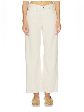 Lindz Low Rise Easy Straight Jeans in Almondette
Citizens of Humanity